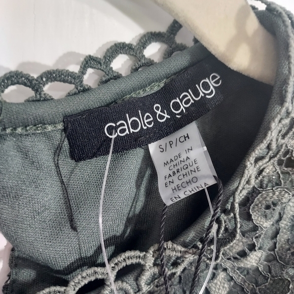 NWT Cable & Gauge All-Over Lace Blouse in Dry Oregano Size Women's S - Picture 3 of 5